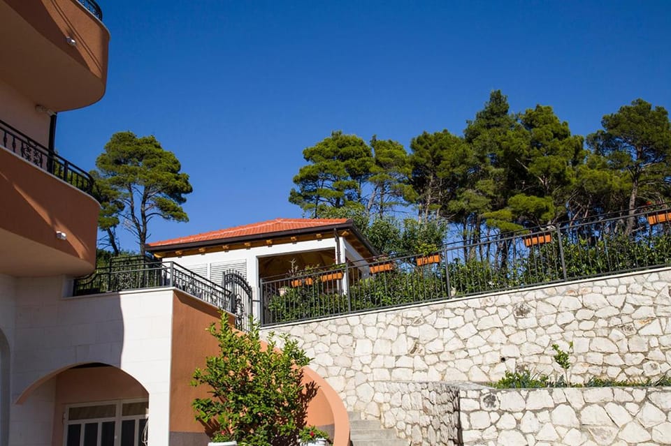 Property building, Garden