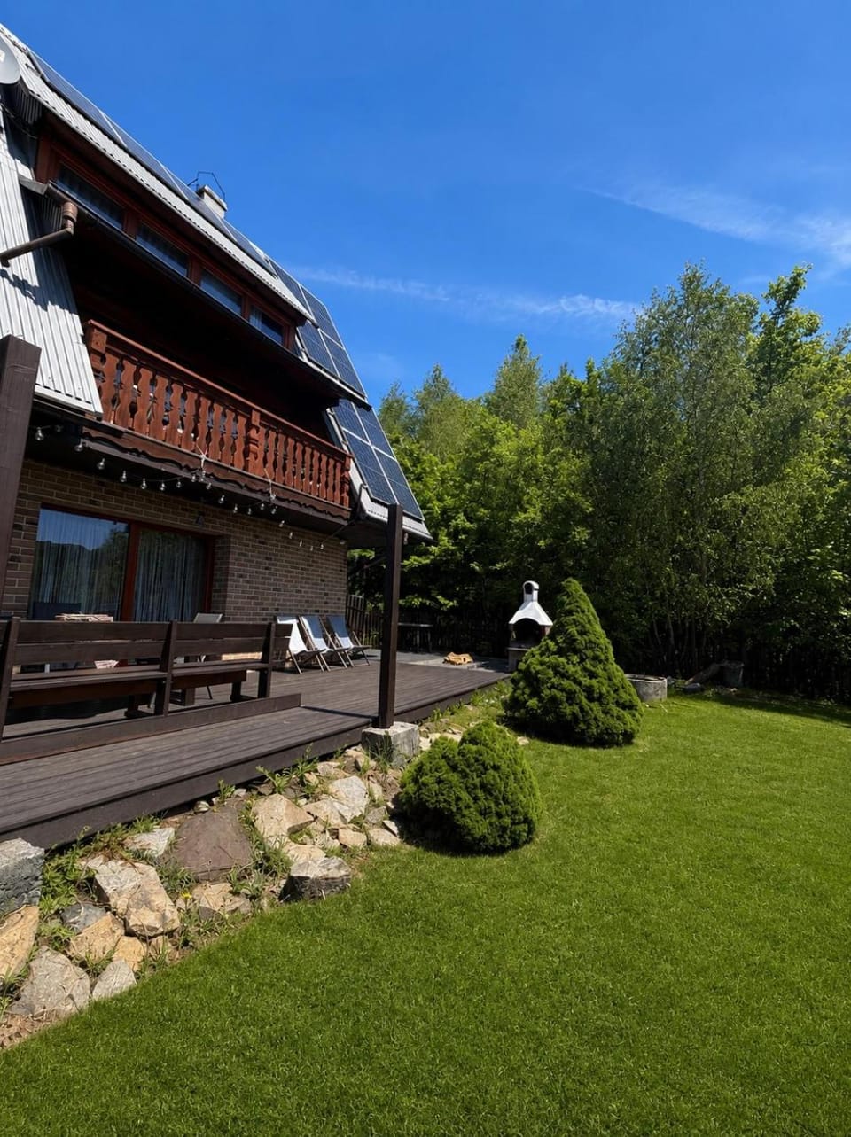 Property building, Natural landscape, Garden