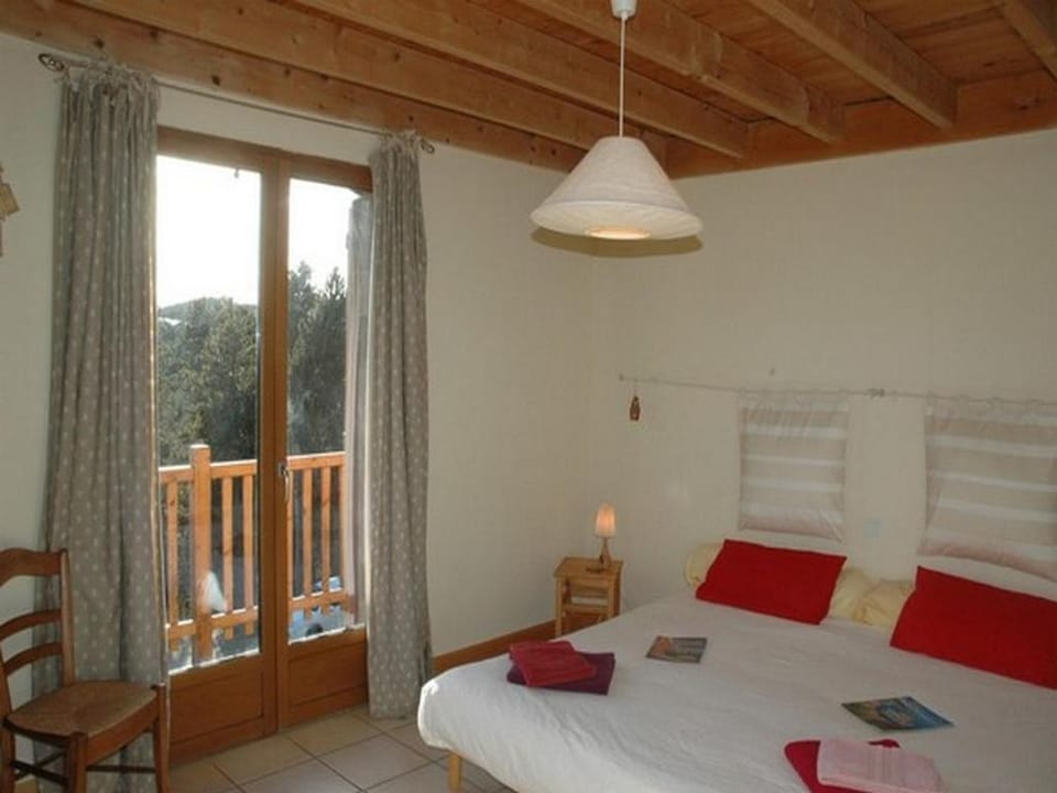 Chalet l'Angélique Bed and Breakfast in Bolquère