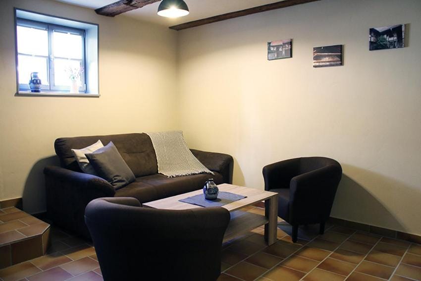 Living room, Photo of the whole room, Decorative detail, Seating area