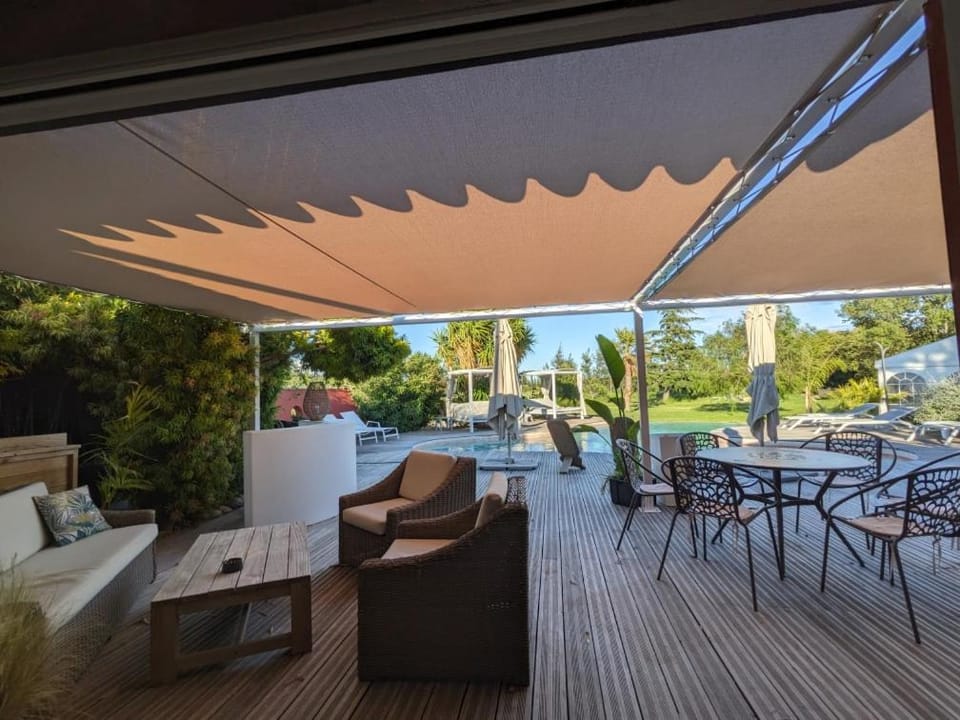 Le Mas Del Cavalier Bed and Breakfast in Catalonia