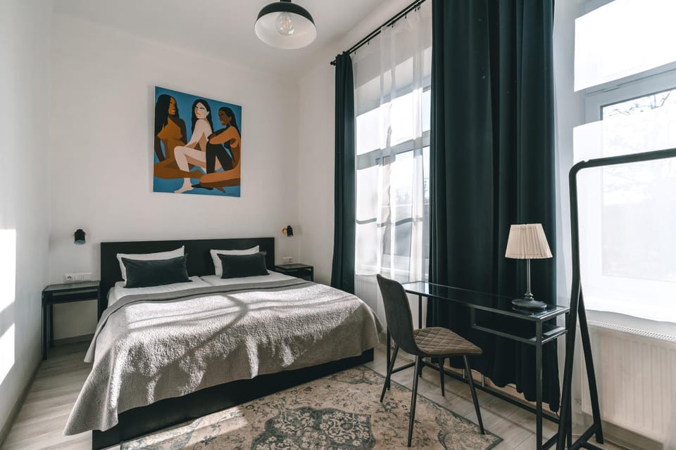 Bed, Bedroom