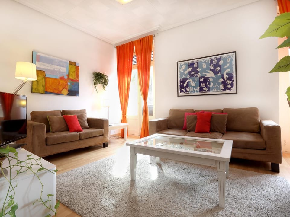 Day, Living room