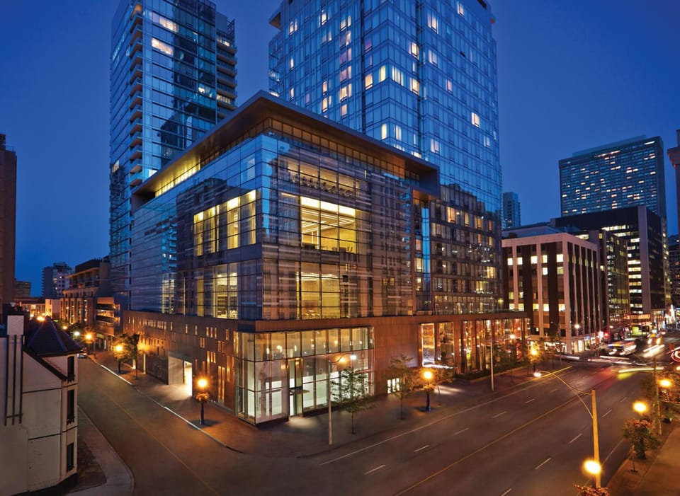 Property building, Facade/entrance
