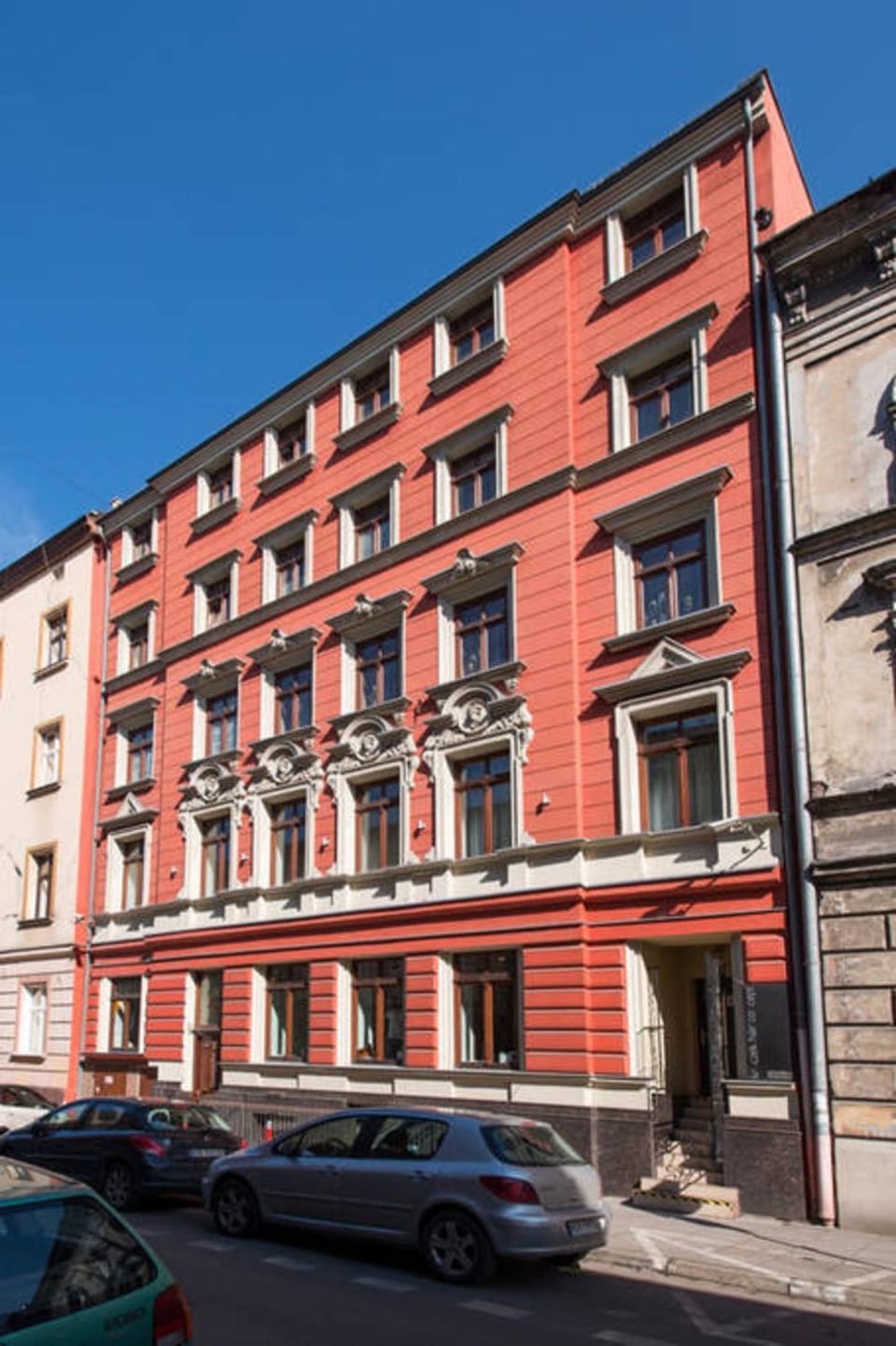 Property building, Facade/entrance