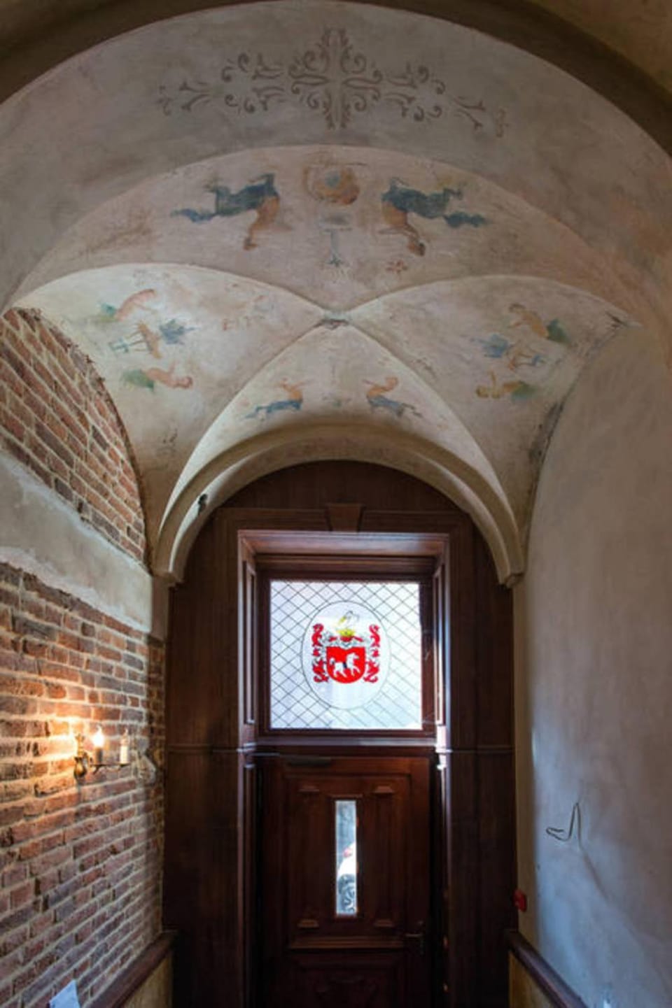 Facade/entrance, Decorative detail