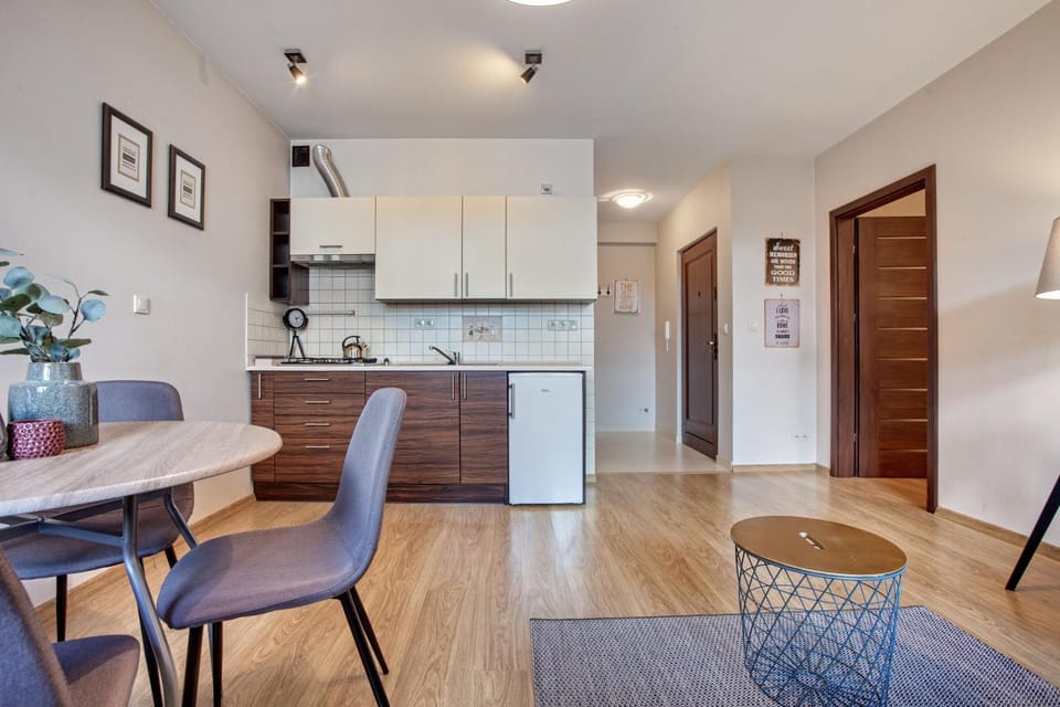 Kitchen or kitchenette, Living room, Dining area