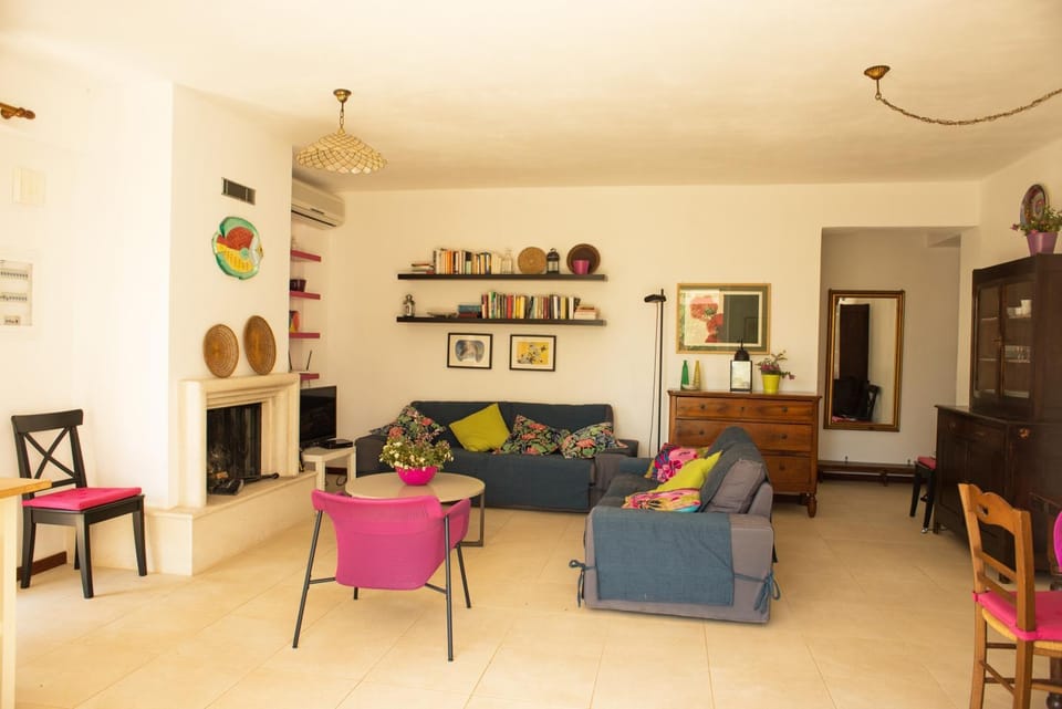 Seating area