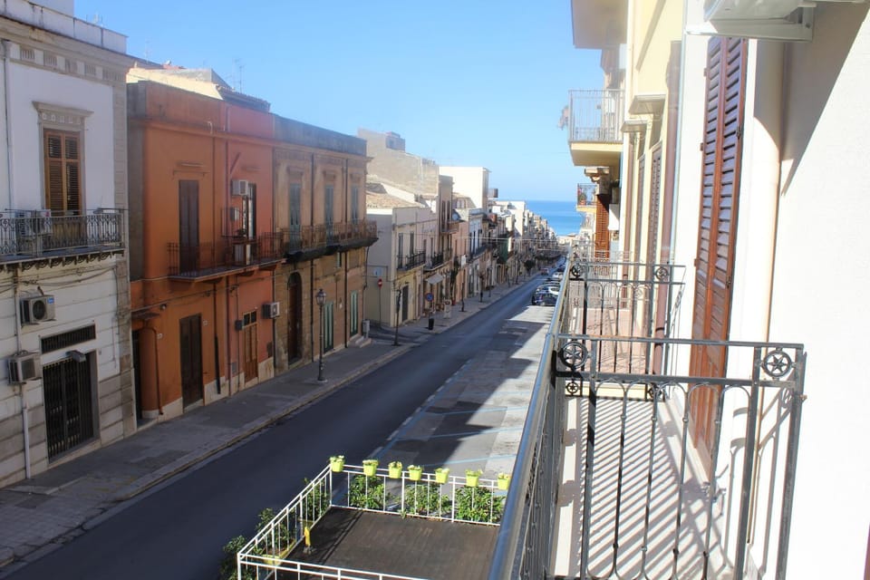EXCLUSIVE HOME Bed and Breakfast in Castellammare del Golfo