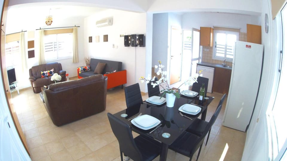 Villa Sunrise Villa in Paralimni