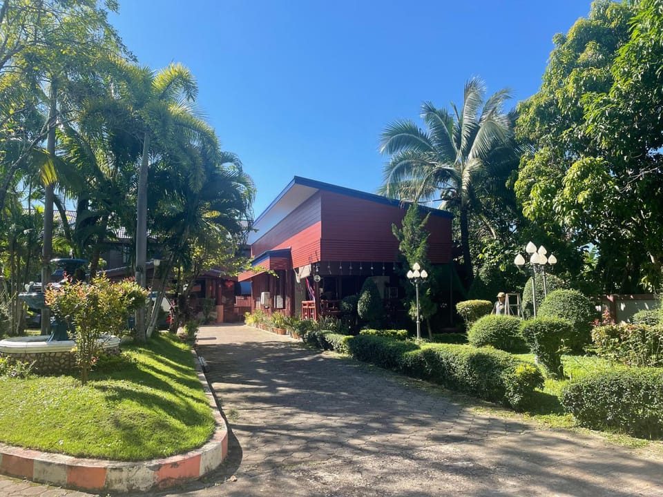 Suandarbporn Resort Mae Sot Resort in Thailand