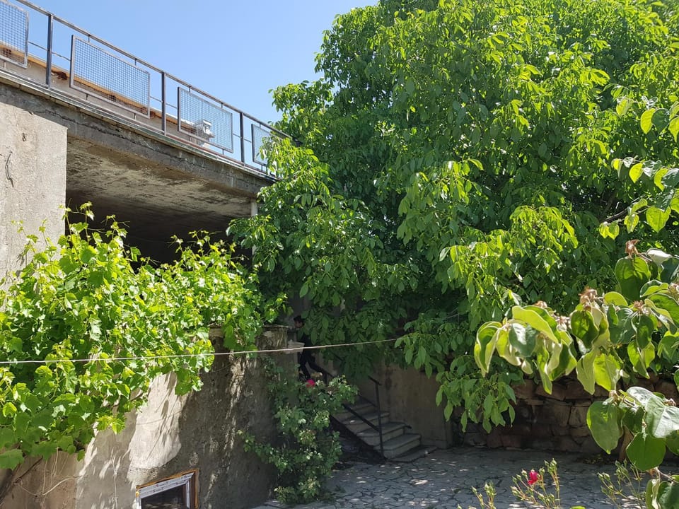 Property building, Balcony/Terrace