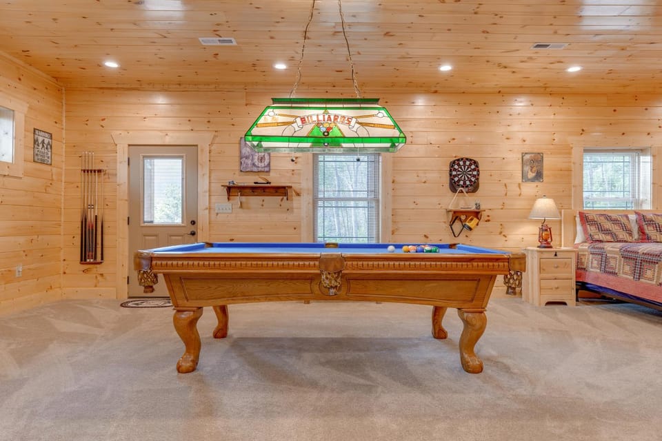 Billiard, Darts, Game Room, Bedroom, furniture