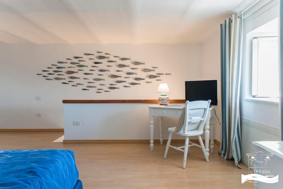 TV and multimedia, hair dresser