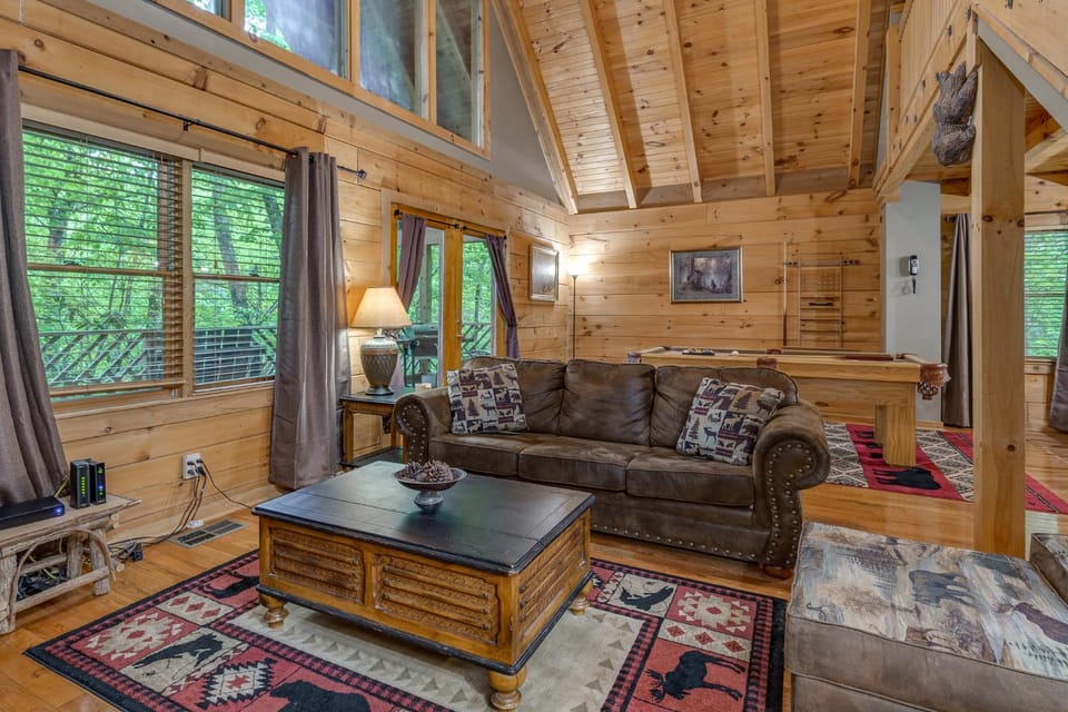 Living room, Seating area, furniture