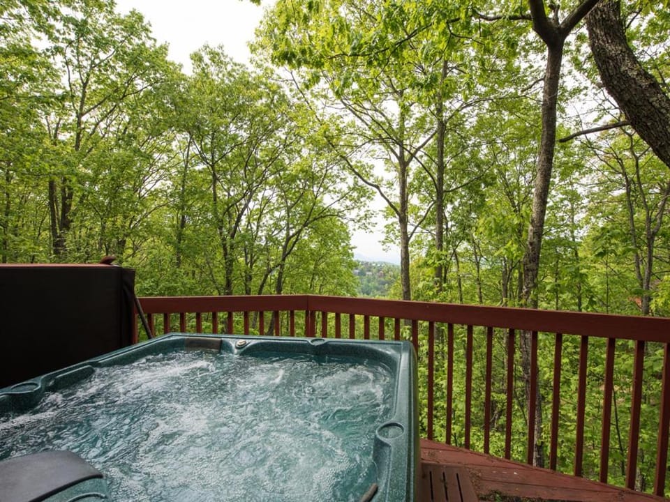 Natural landscape, Garden, Hot Tub, Balcony/Terrace