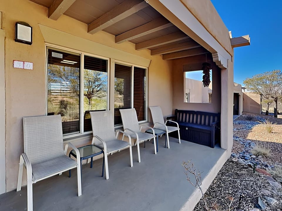 Patio, Seating area