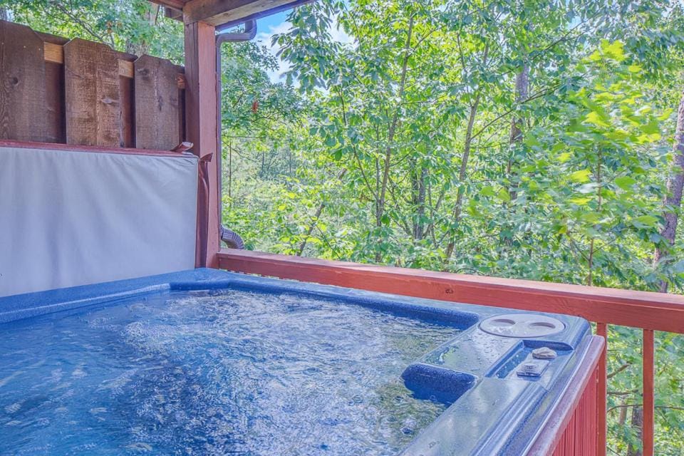 Mountain Mist House in Sevier County