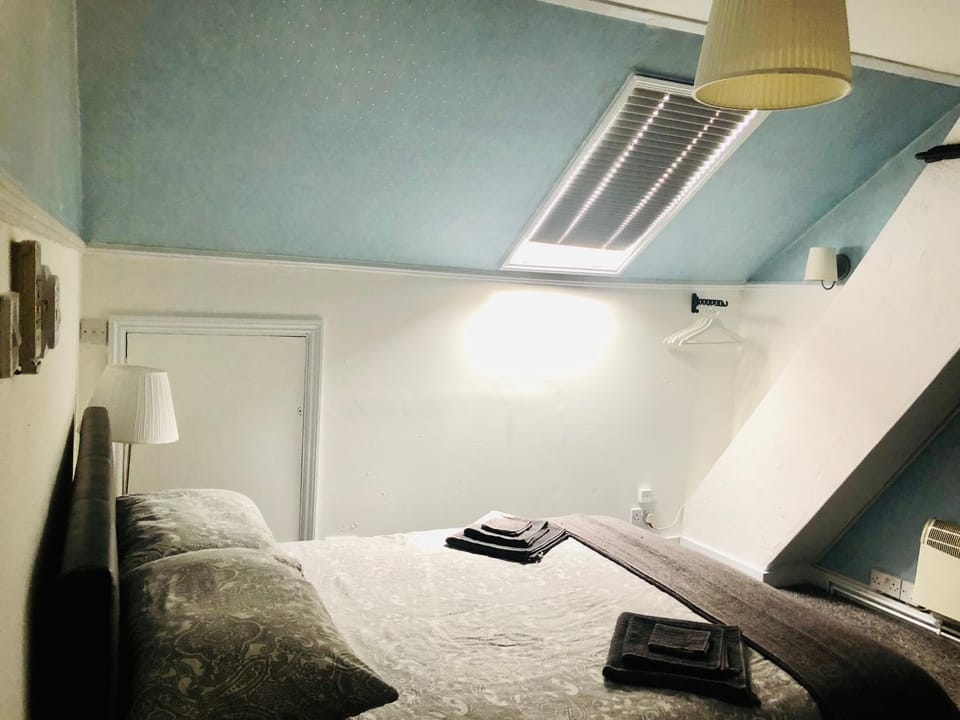 AC Hideout Apartment in Southend-on-Sea