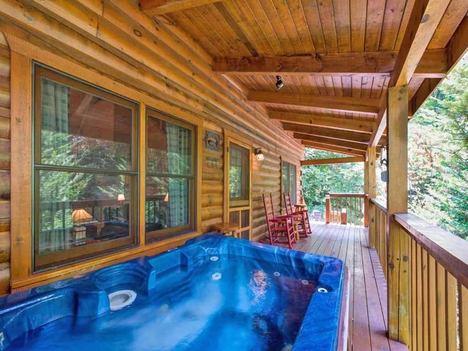 Bears Den House in Gatlinburg