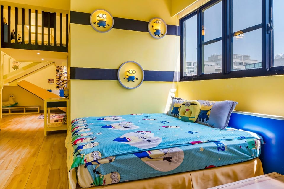 Bed, Bedroom