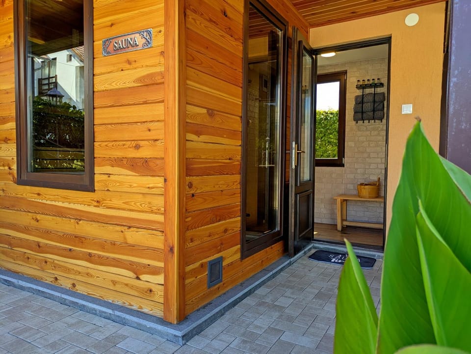 Property building, Sauna, Sauna