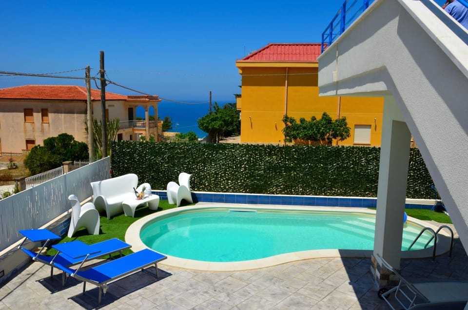 Pool view, Swimming pool