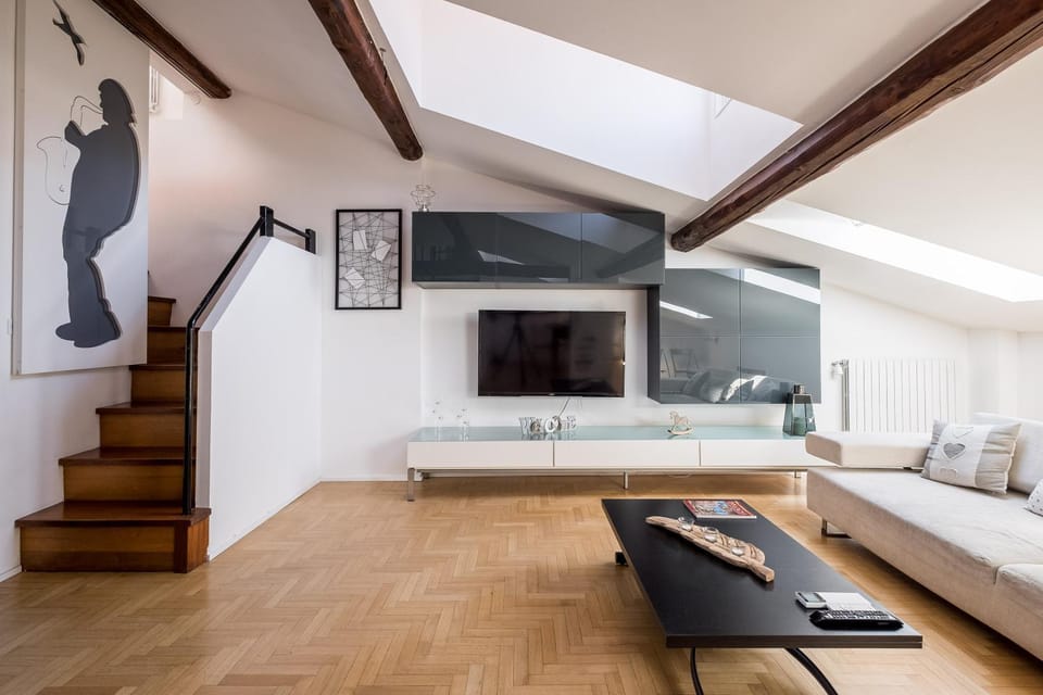 Communal lounge/ TV room, TV and multimedia, Living room, Seating area