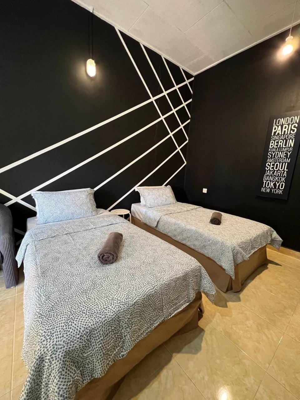 HIPSTER STUDIO at Kuala Berang for 2Pax -Free Netflix & Wifi House in Terengganu, Malaysia