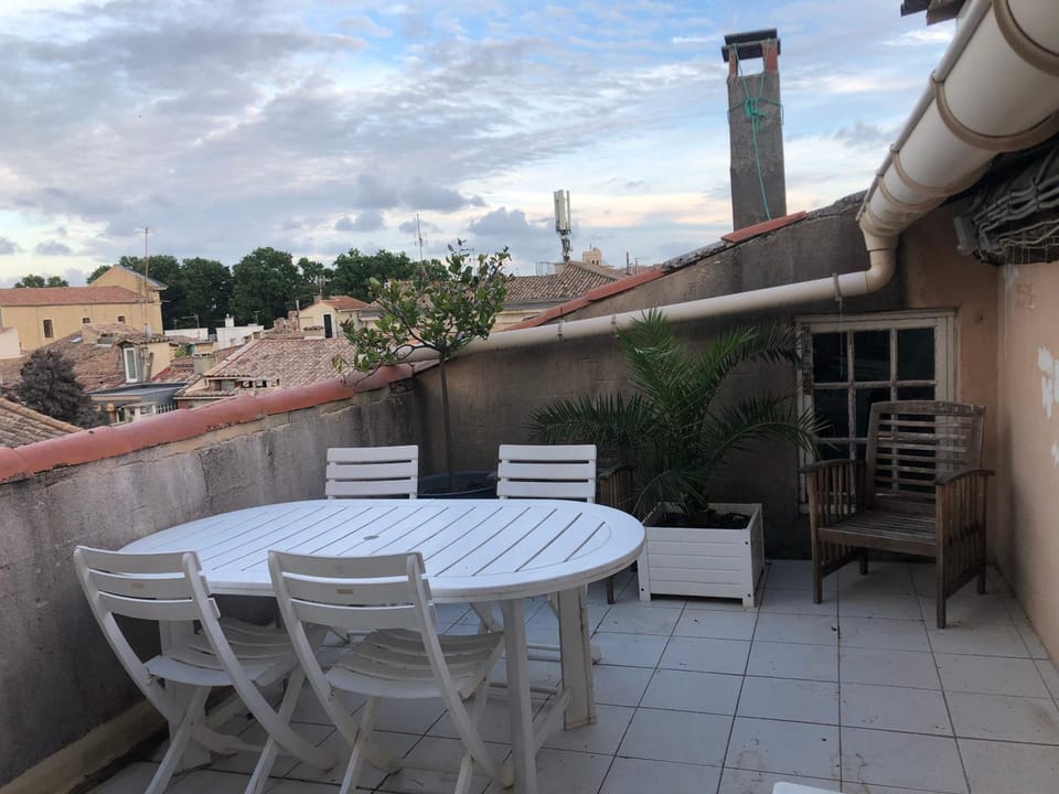 Terrasse tropézienne centre Nimes Apartment in Nimes