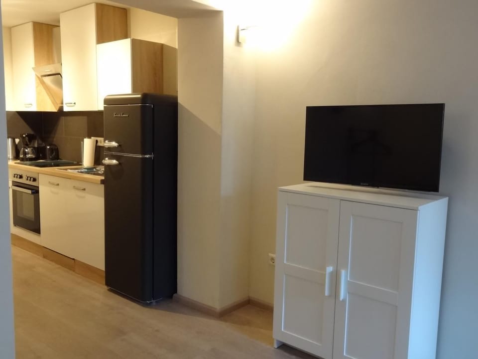 TV and multimedia, Kitchen or kitchenette