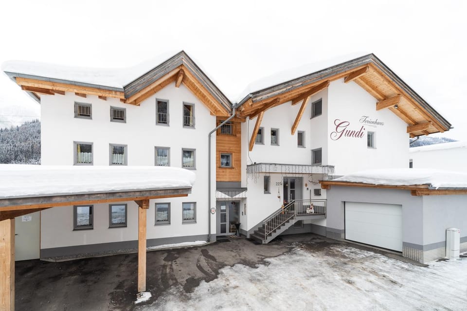 Ferienhaus Gundi Apartment in Tyrol