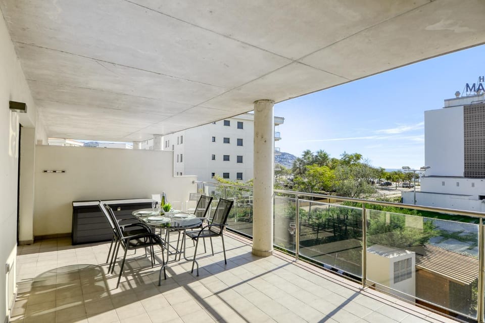 View (from property/room), Balcony/Terrace