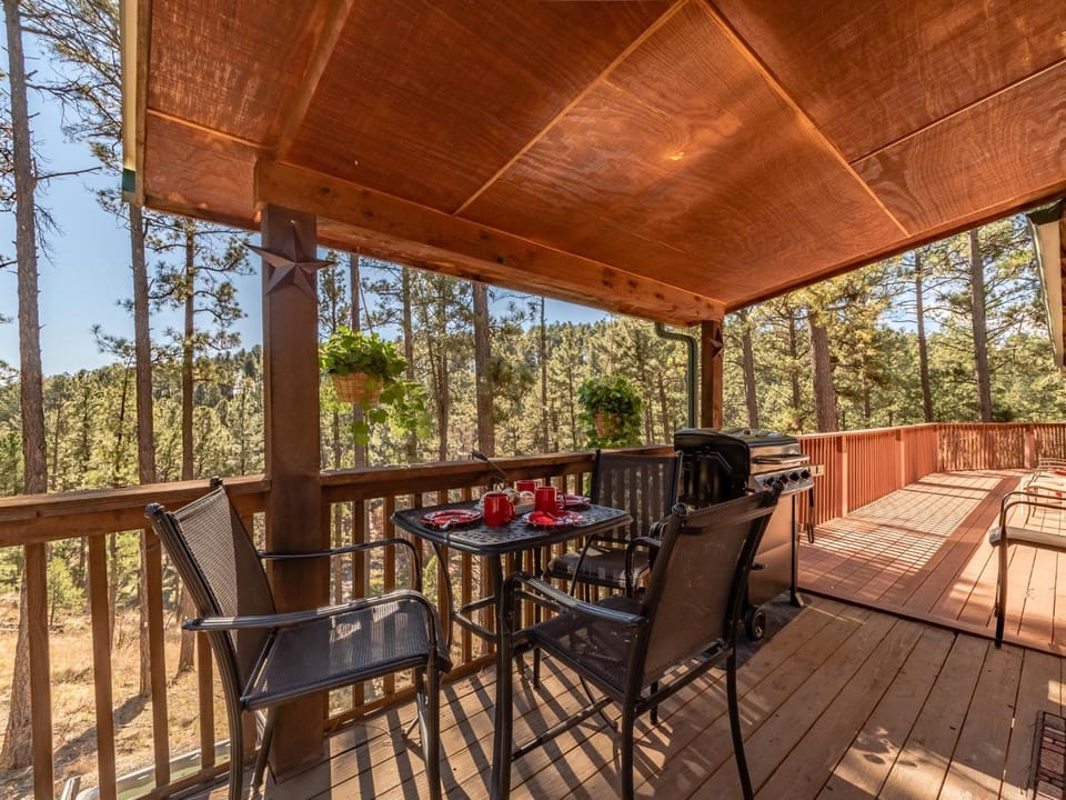 Natural landscape, Balcony/Terrace, Seating area