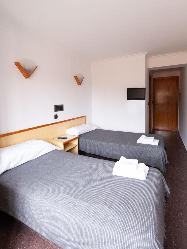 Hostal Gabás Bed and Breakfast in Aragon