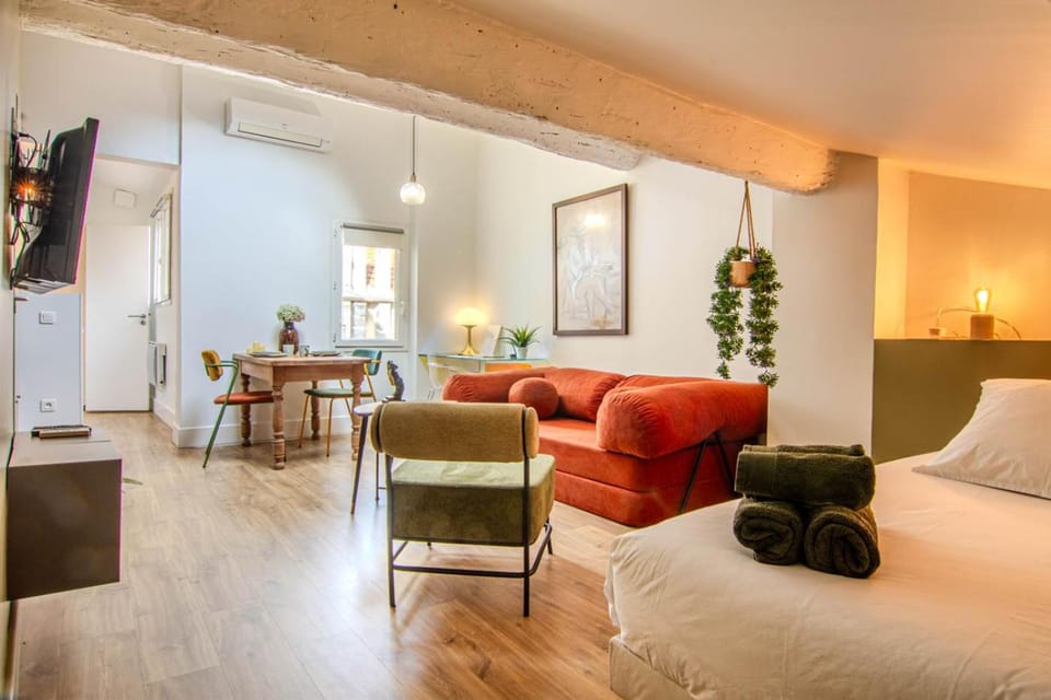 TV and multimedia, Meals, internet