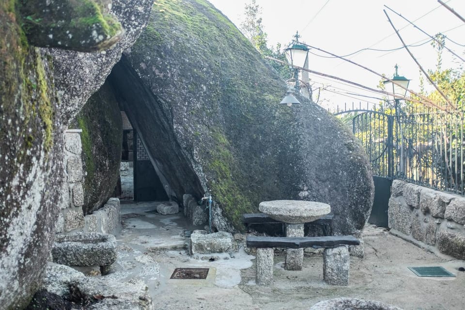Casa do Penedo Gerês House in Viana do Castelo District, Portugal