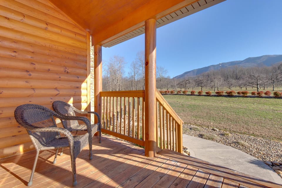 Patio, Natural landscape, View (from property/room), Seating area, Mountain view