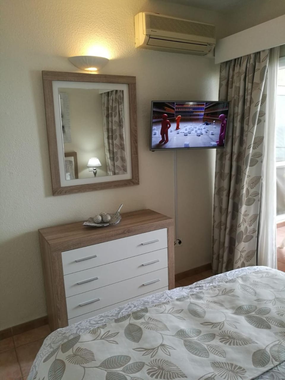 TV and multimedia, Bedroom