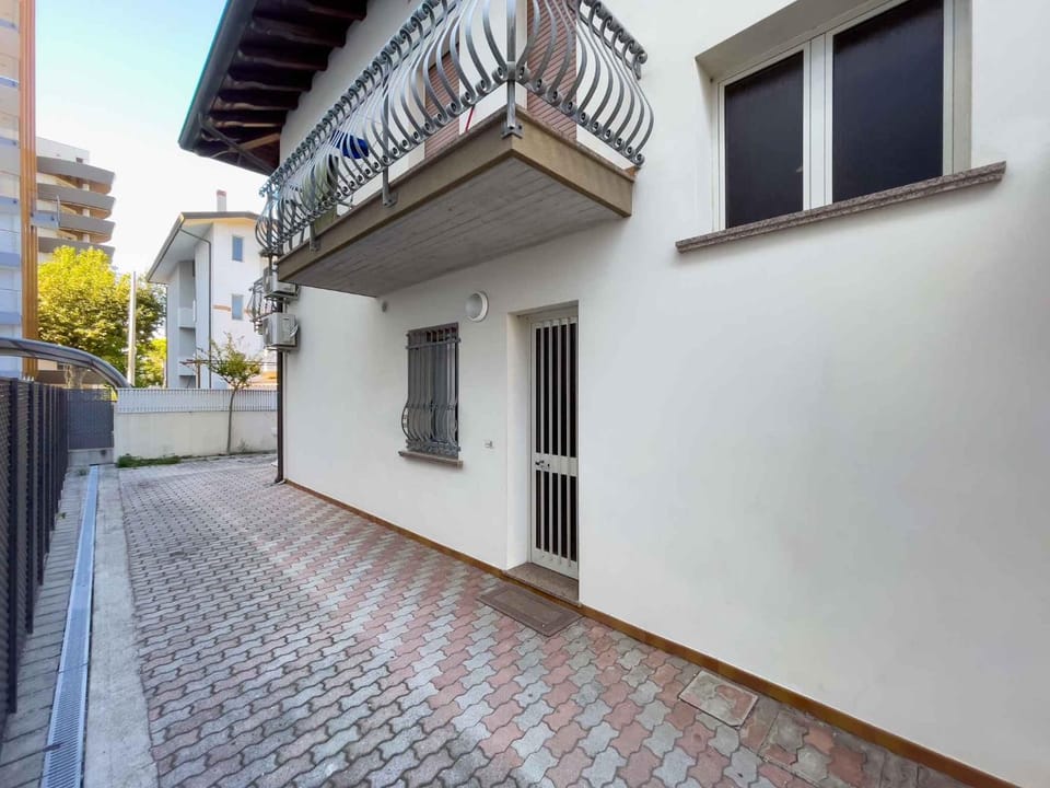 Property building, Summer