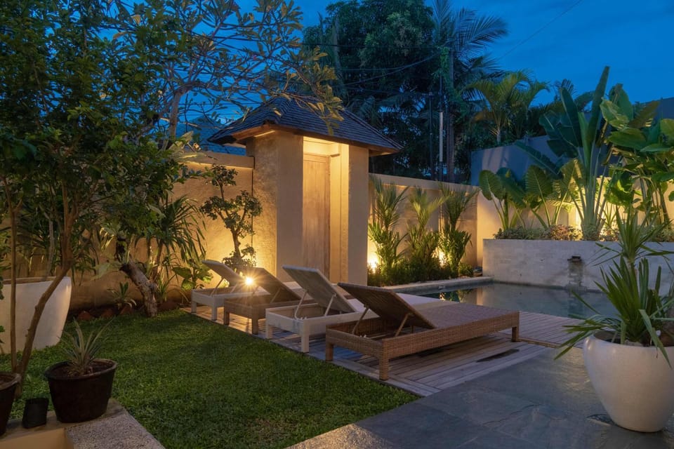 Patio, sunbed