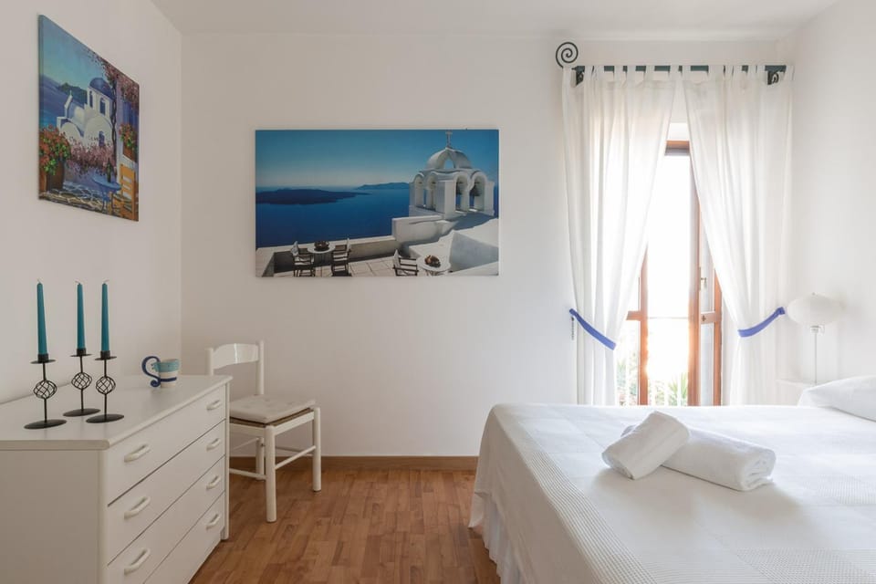 Property building, Bed