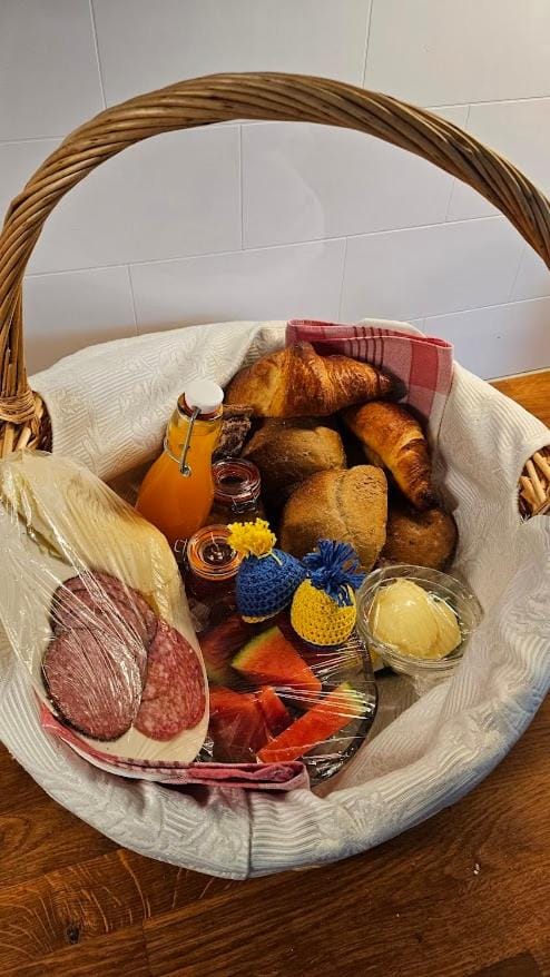 Food and drinks, Food, Breakfast