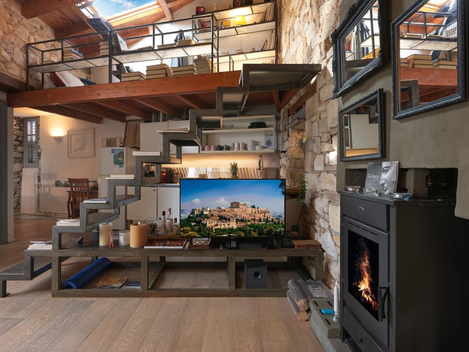 TV and multimedia, Living room, Seating area, flat iron