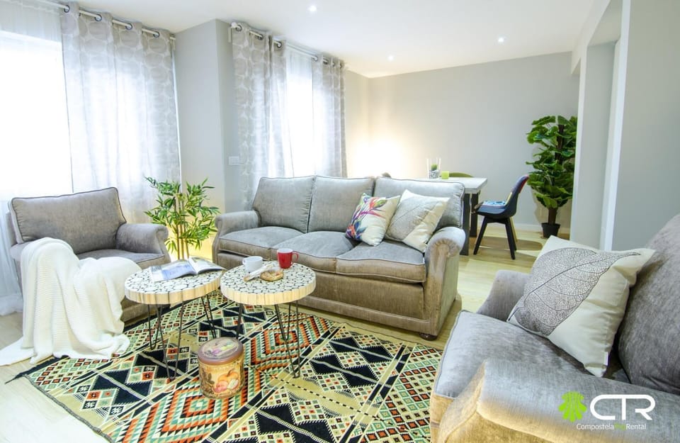 Superb Penthouse en SDC Apartment in Santiago de Compostela