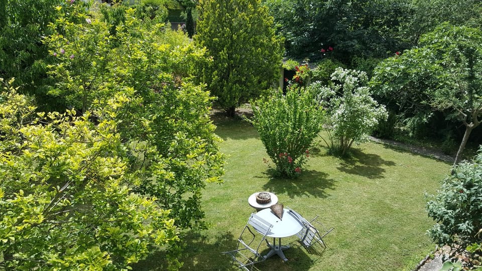 Spring, Garden view