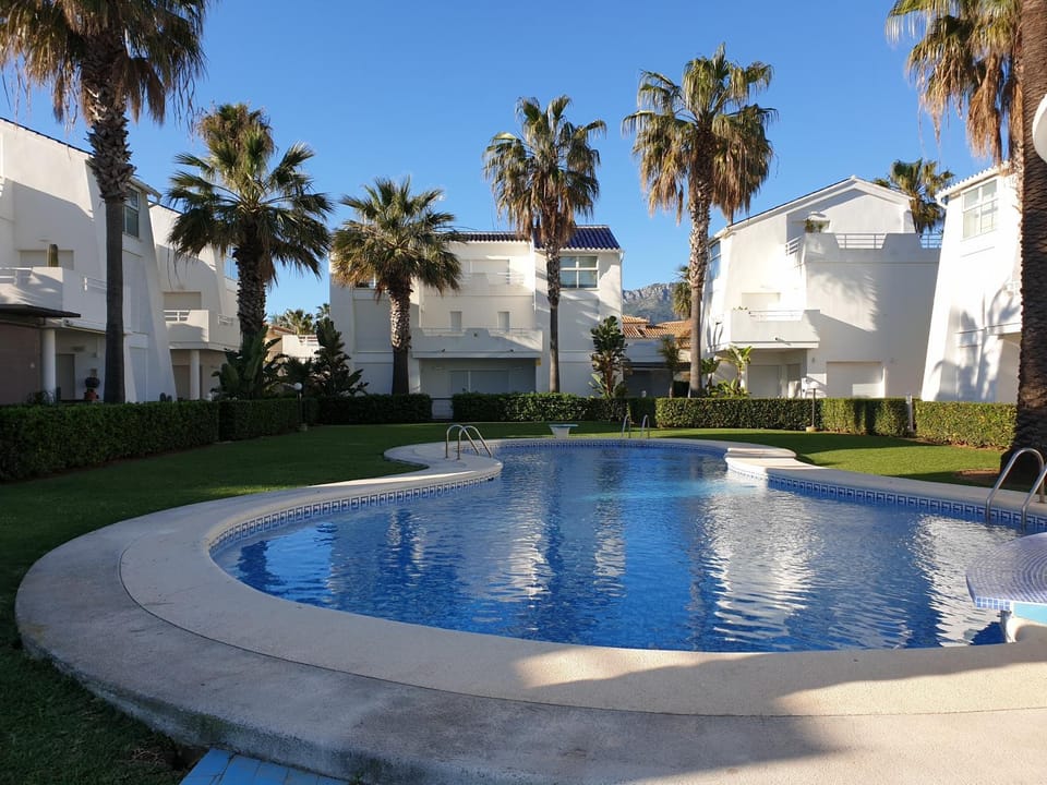 Facade/entrance, Bird's eye view, Garden, Garden view, Pool view, Swimming pool