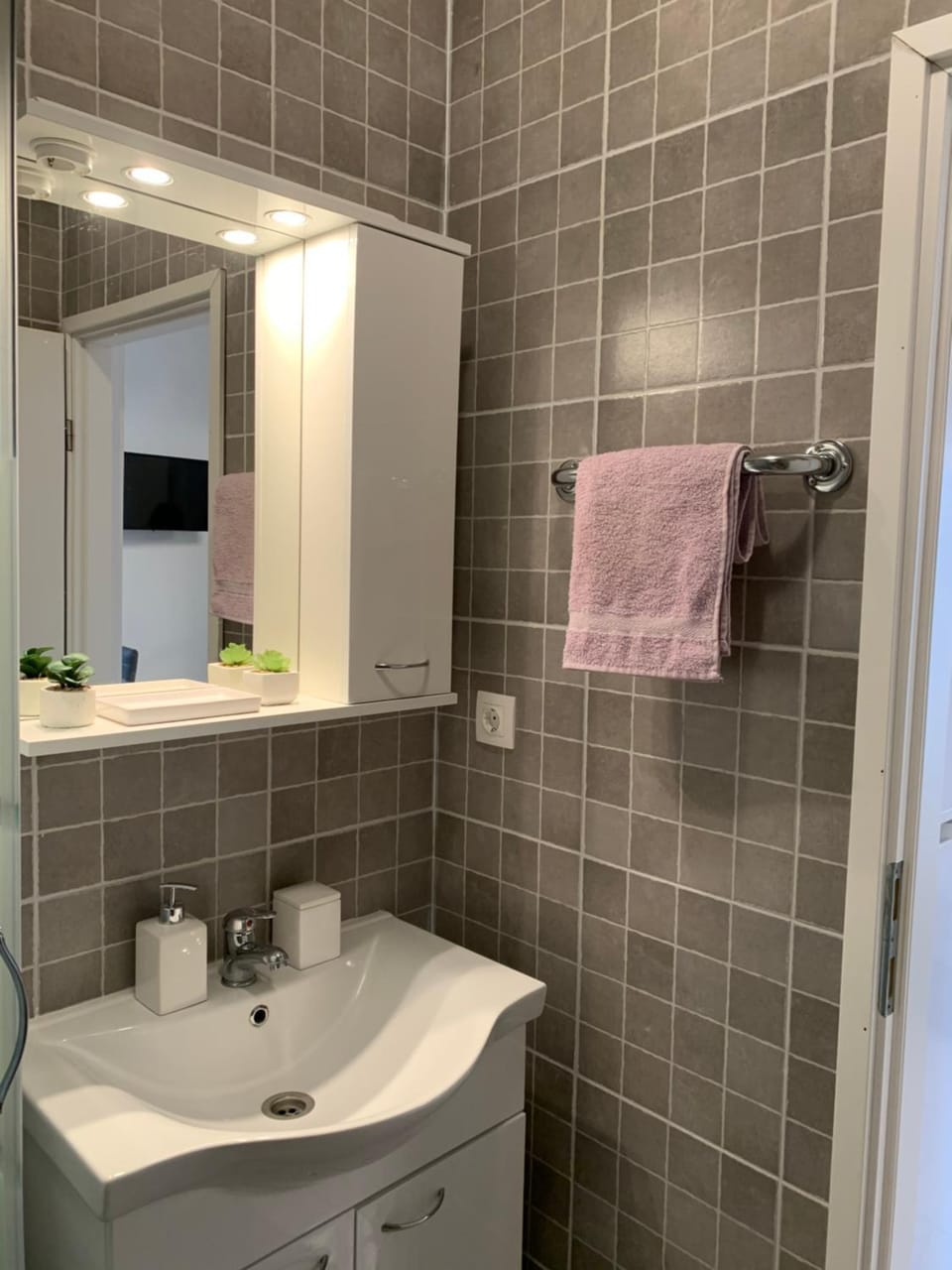 Apartmani Aldy Apartment in Šibenik-Knin County, Croatia