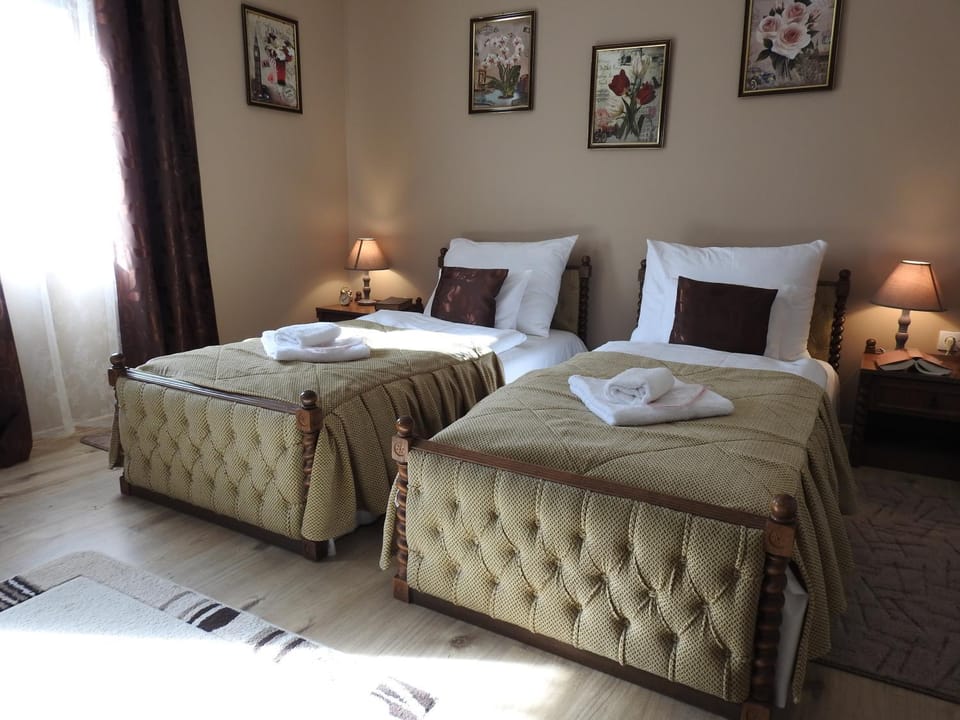 Mözsi Apartman Tolna Apartment in Hungary