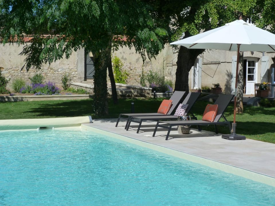 Swimming pool, Swimming pool